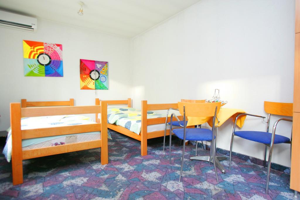 Hostel 021 Novi Sad Phòng bức ảnh